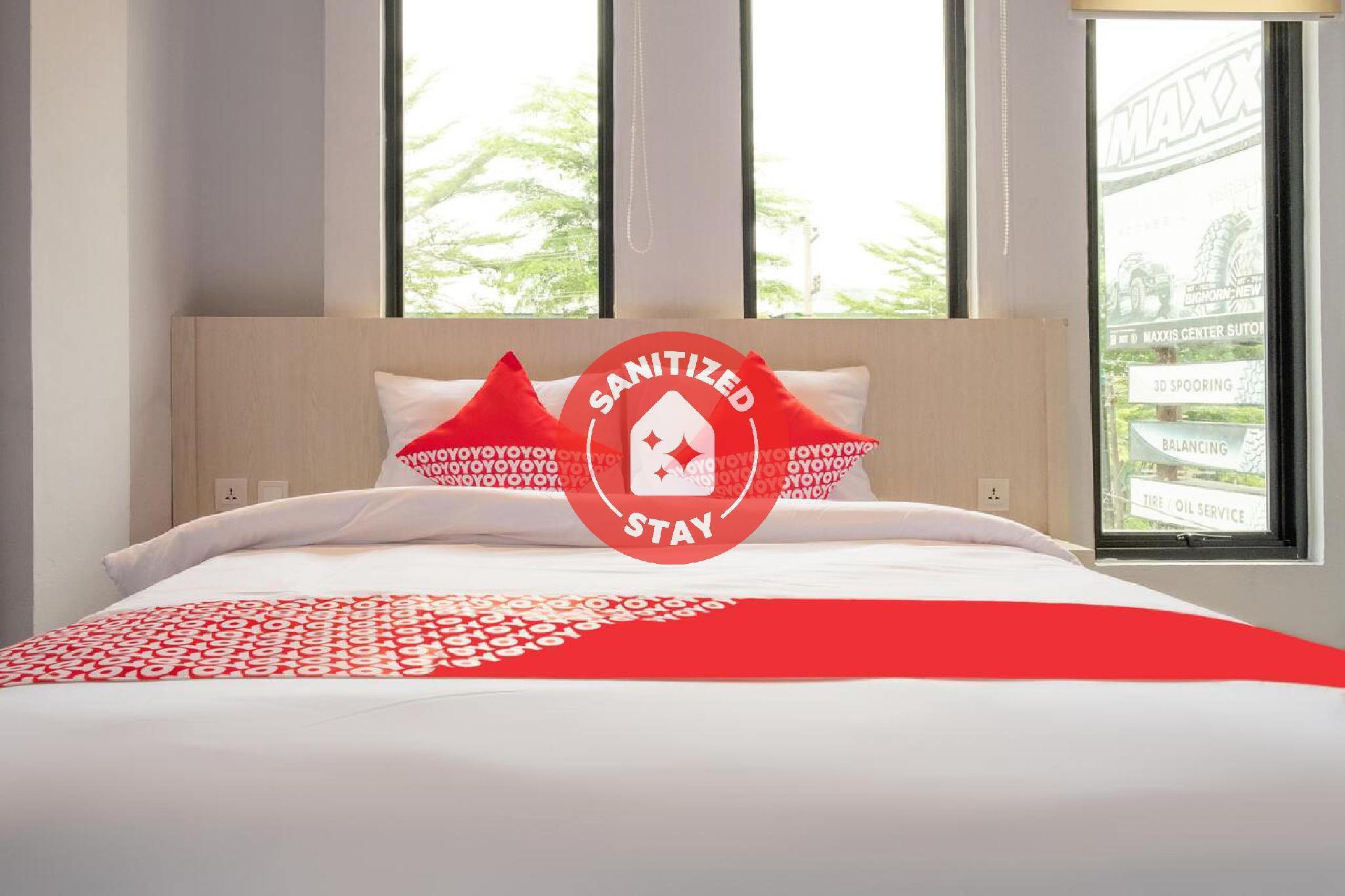 Super Oyo 3150 Theodore Homestay Medan Exteriör bild